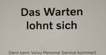 Volvo Schild zum Werkstattbesuch